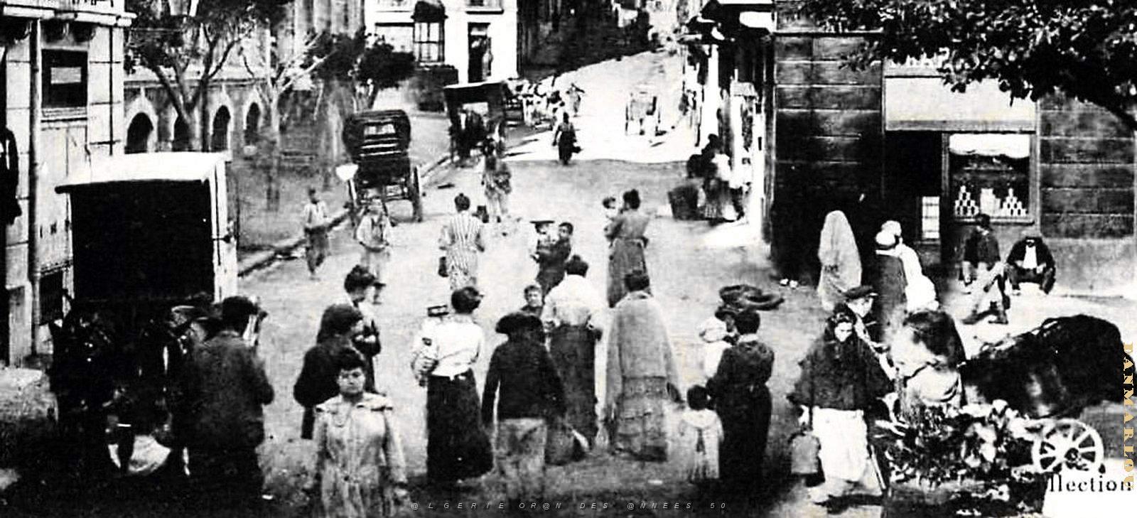 2562- Alger-Bab-el-oued - Marche2 et Eglise.jpg